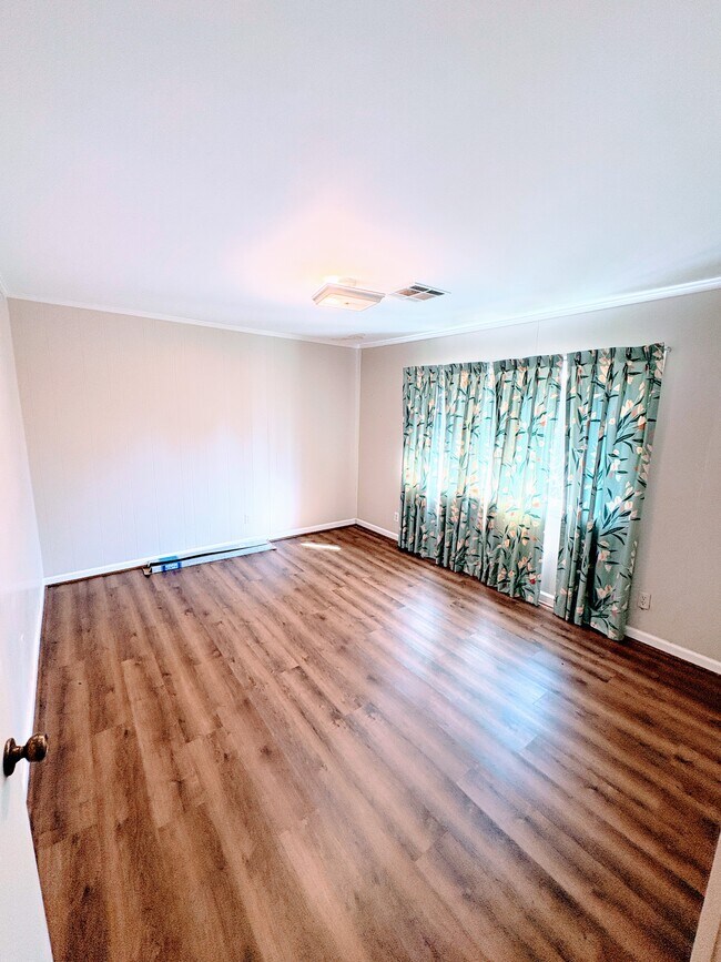 Building Photo - 189 Pinmar Ln