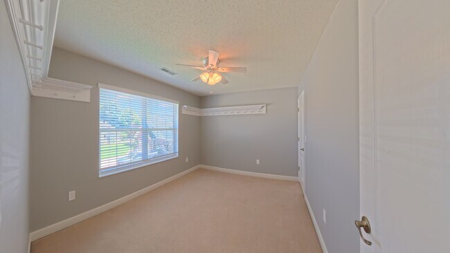 Building Photo - 308 Windsor Forrest Rd