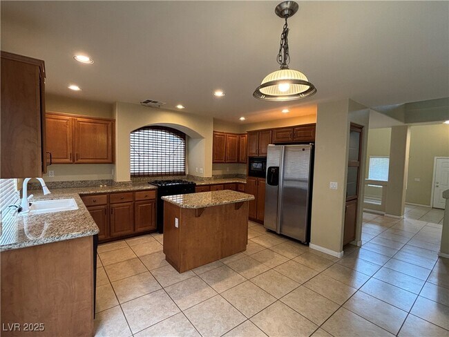 Building Photo - 10961 Fintry Hills St