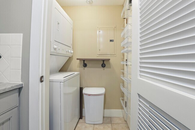 Building Photo - 9300 Baytowne Wharf Blvd