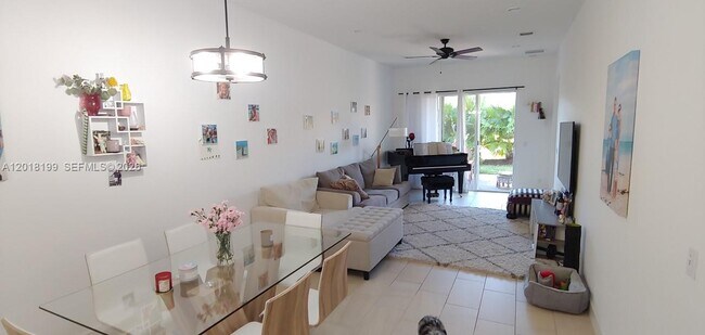 Building Photo - 22954 Clear Echo Dr