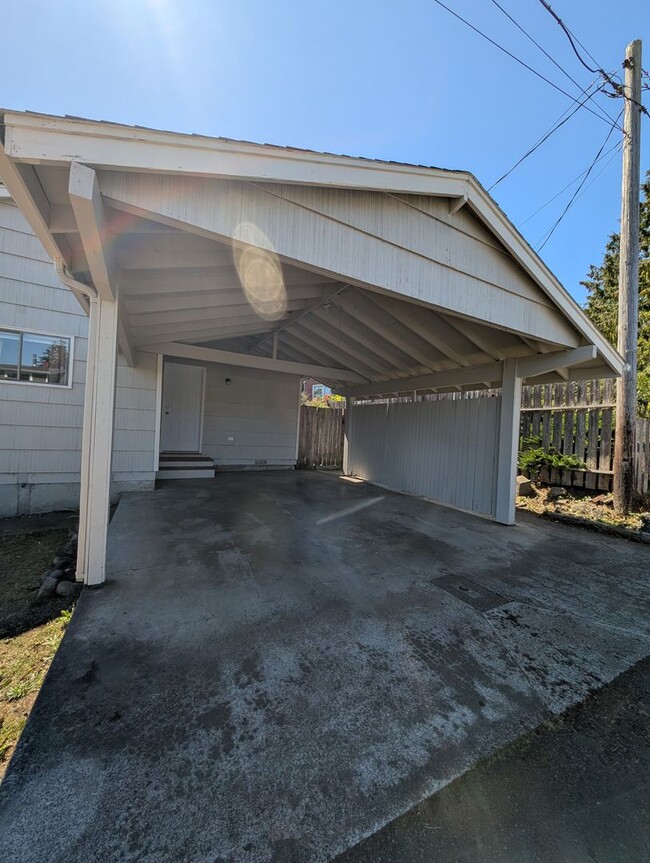 Building Photo - Well Kept Port Orchard Charmer with Stellar Seattle View, Available Now!