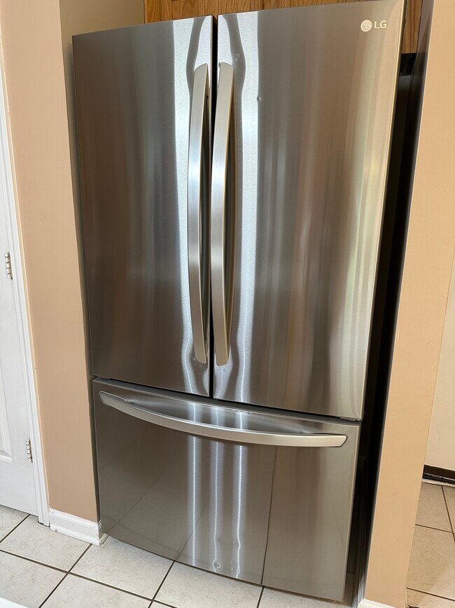 Building Photo - 5649 Winslow Ave NW