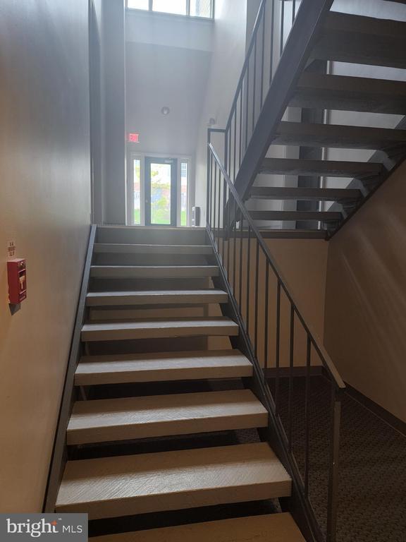 Building Photo - 255 S Pickett St