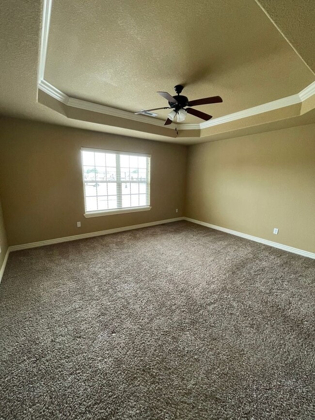 Building Photo - 405 Cherry St