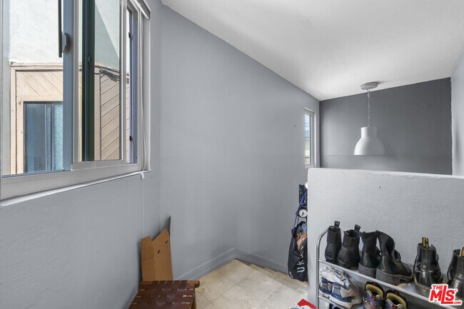 Building Photo - 23 Buccaneer St