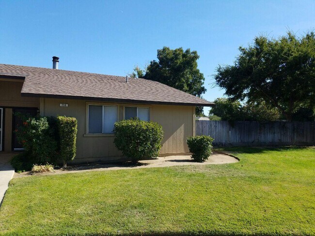 Primary Photo - 256 Alamos Ave