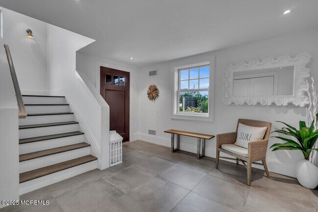 Building Photo - 985 Ocean Ave