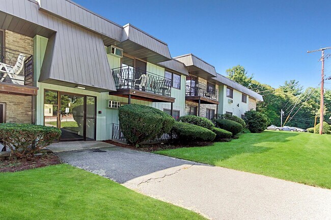 Building Photo - 2 Strawberry Bank Rd