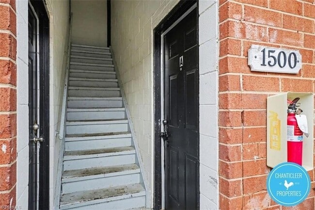 Building Photo - 1500 Autumn Dr