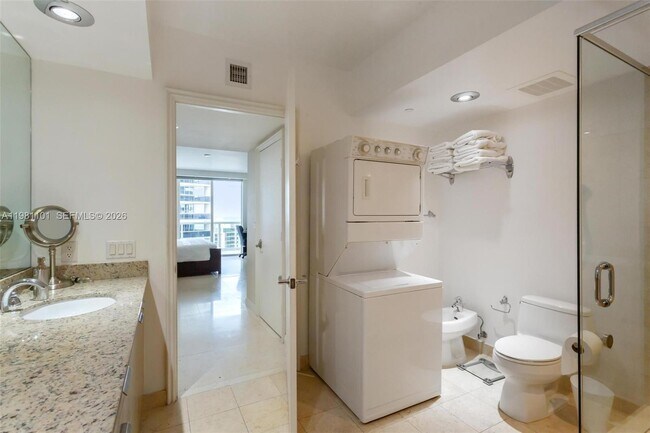 Building Photo - 1830 S Ocean Dr