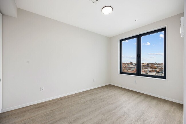 Building Photo - 15 West End Ave