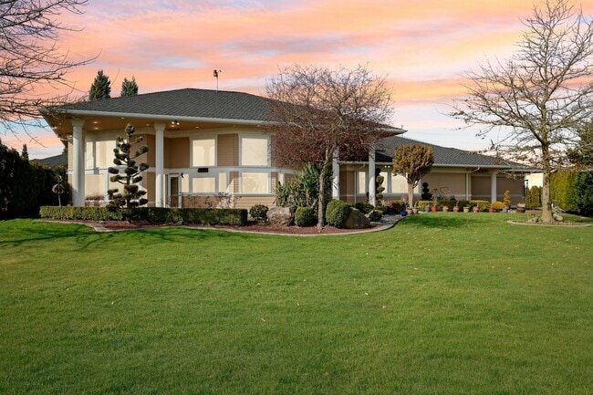 Building Photo - 15541 Bradshaw Rd