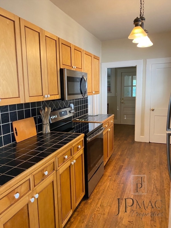 Building Photo - 30 E Faris Rd