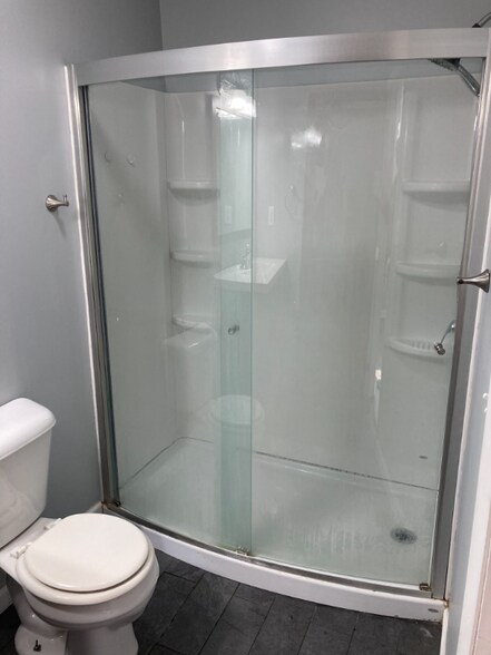 Building Photo - 912 5th St SW