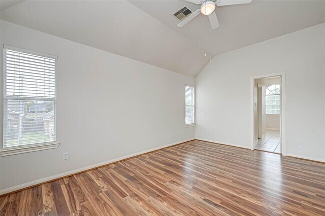 Building Photo - 6031 Bradworthy Dr