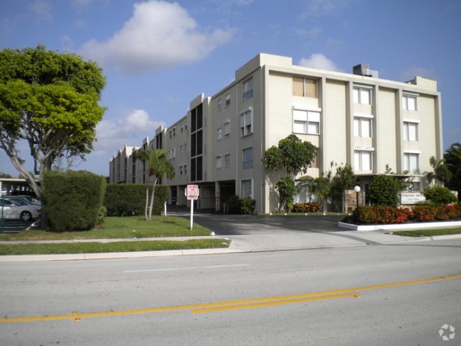 Building Photo - 1527 S Flagler Dr