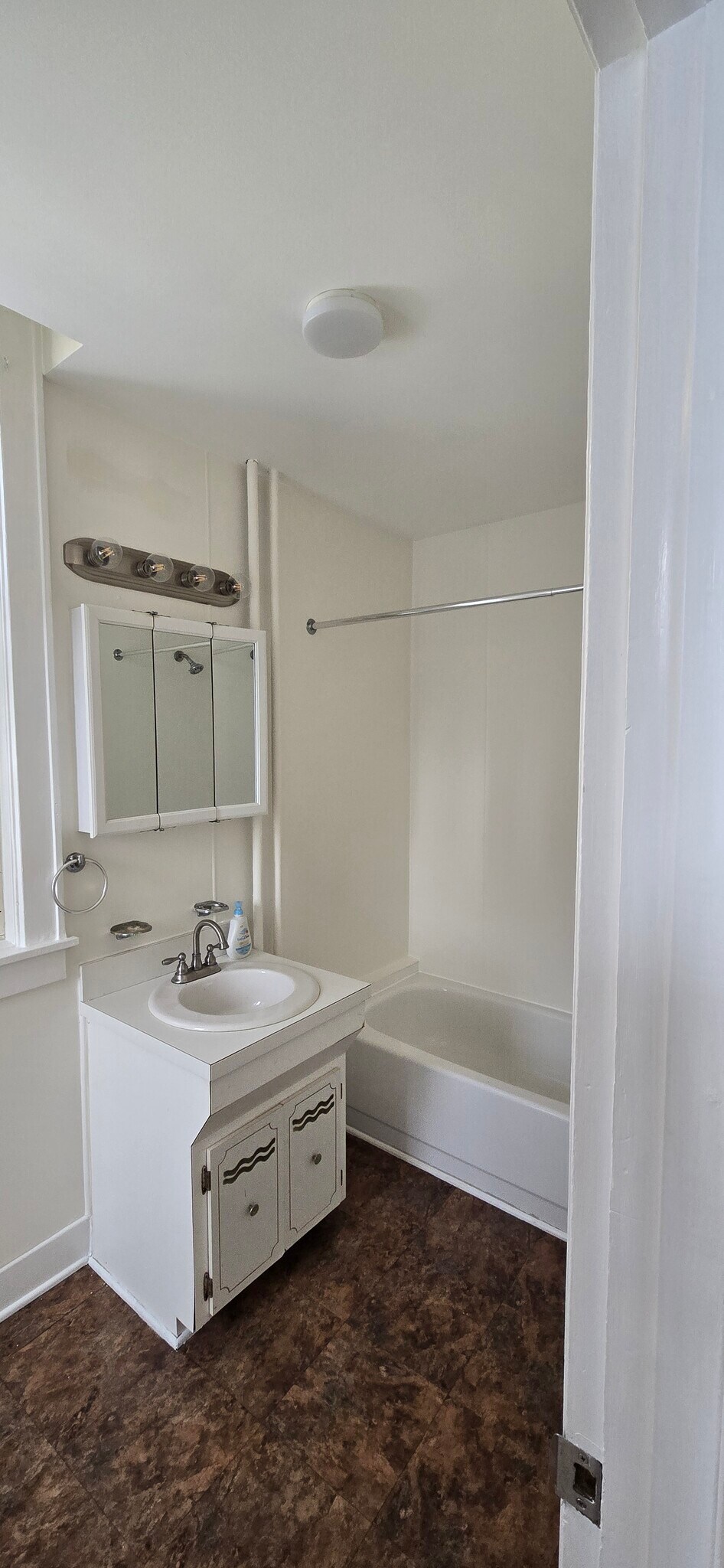 Building Photo - 64 Central Ave