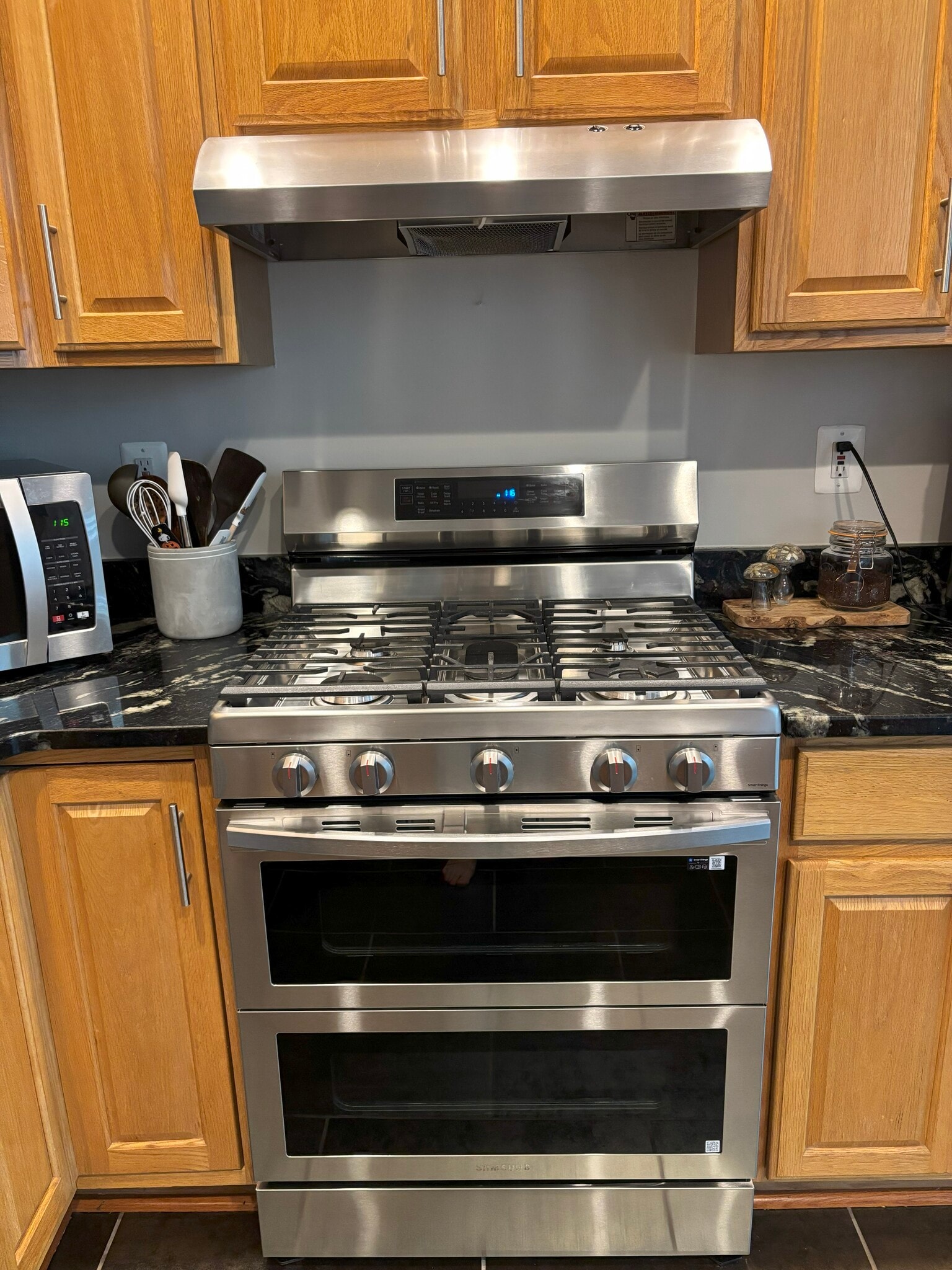 7.Kitchen2 - 8841 Royal Doulton Ln