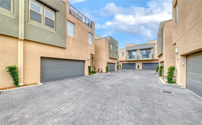 Building Photo - 11287 Gravitation Dr