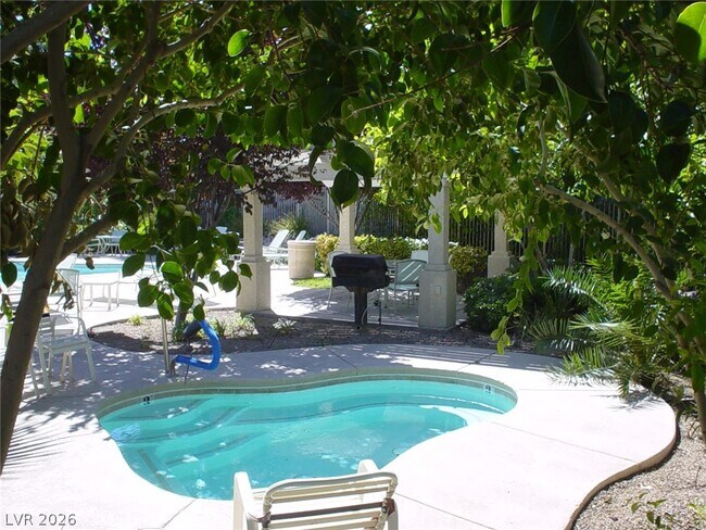 Building Photo - 7127 S Durango Dr