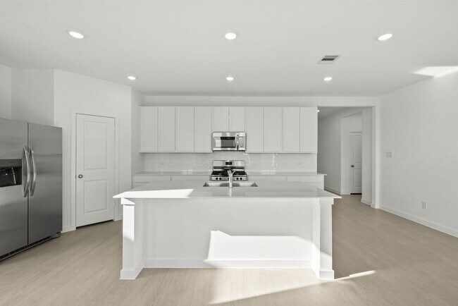 Building Photo - Stunning 4-Bed, 2-Bath Newly Built Home!
