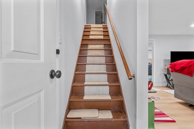 Building Photo - 10 Cold Spring St