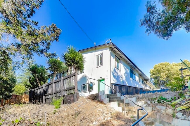 Building Photo - 4760 Tompkins Ave