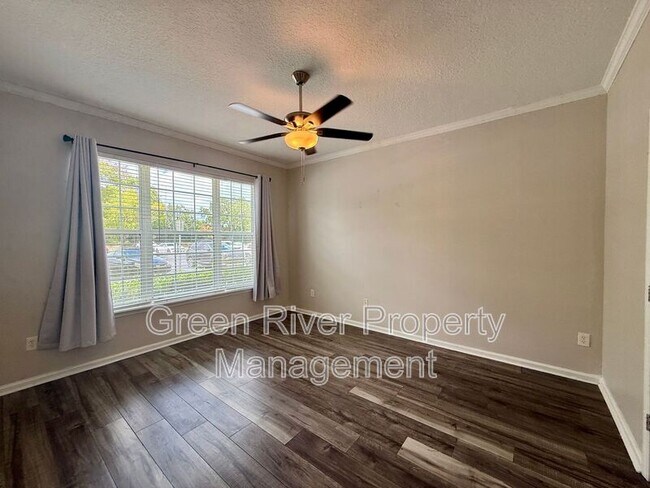 Building Photo - 11251 Campfield Dr