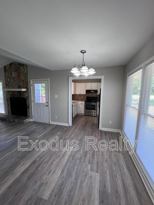Building Photo - 157 Maranatha Cir