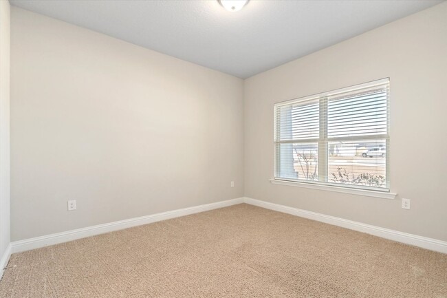 Building Photo - UPCOMING LISTING -WITH LAWNCARE- IN STONEBRIDGE