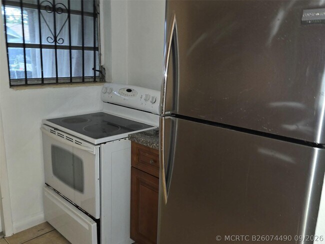 Building Photo - 15721 NW 39th Pl