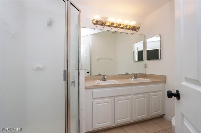 Building Photo - 10034 Poppy Hill Dr
