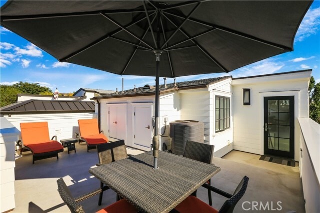 Building Photo - 715 Marigold Ave