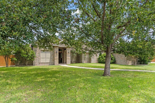 Building Photo - 307 Echo Valley Dr