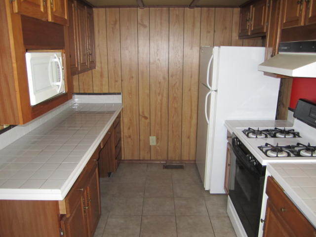 Building Photo - 2813 N Robinson Ave