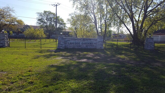 Lakeside Garden Apartments - East Chicago, IN | Apartment Finder