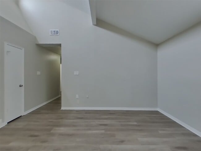 Building Photo - 16307 Bird Dog Ct