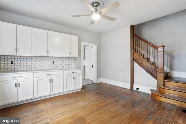 Building Photo - 1052 Edgar Ave