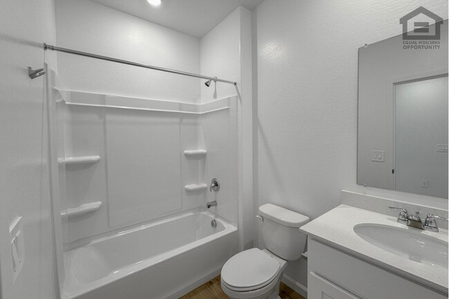 Building Photo - 18236 Avenida del Sol W