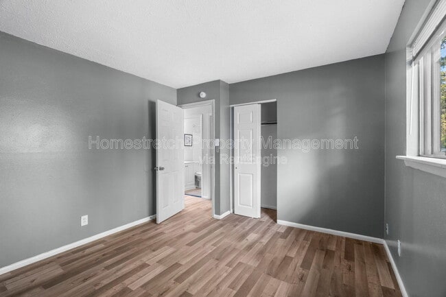 Building Photo - 235 Moule Dr