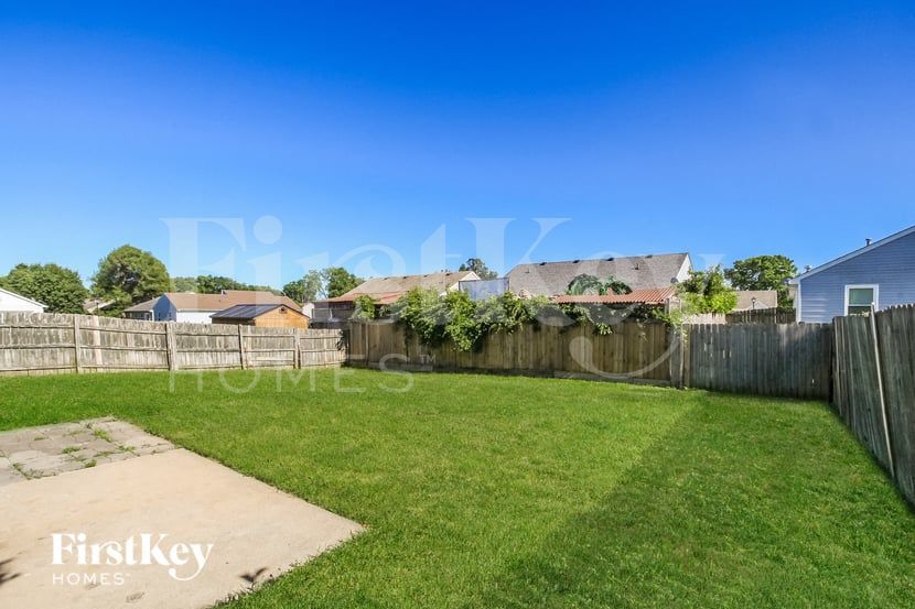 Building Photo - 977 Hathaway Dr
