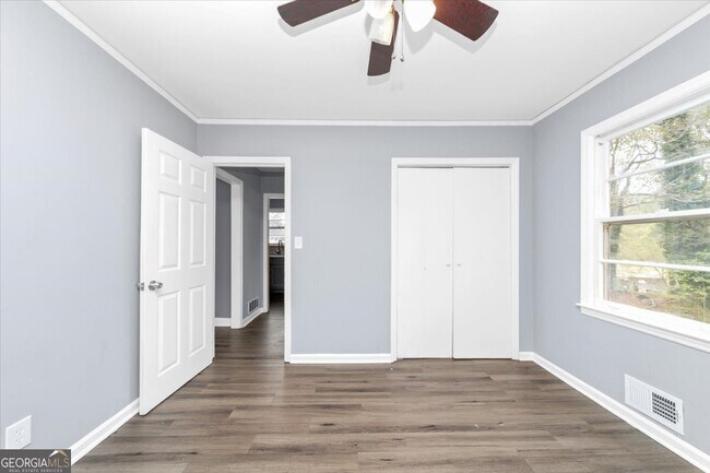 Building Photo - 4161 Tell Rd SW