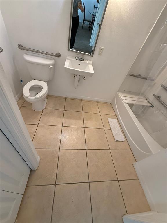 Building Photo - 2740 Club Cortile Cir