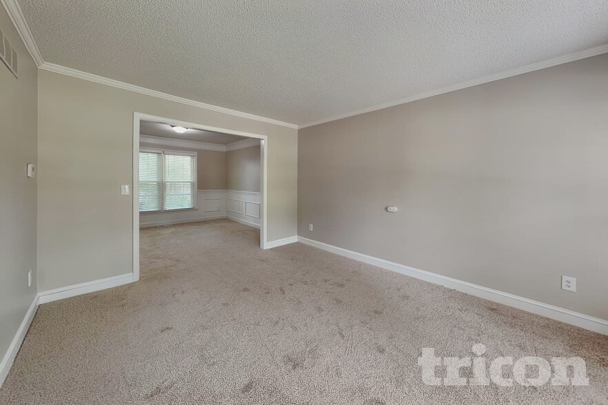 Building Photo - 14126 W 113th Terrace