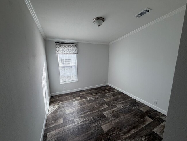Building Photo - 79 5th St W