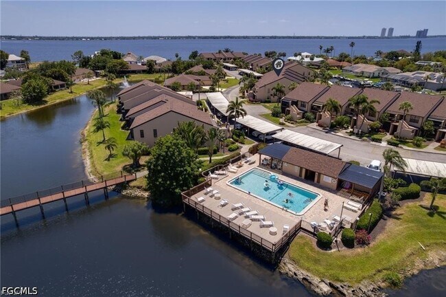 Building Photo - 15489 Admiralty Cir