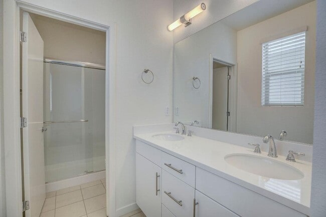 Building Photo - Modern Living at The MIll Gorgeous 2bed/2.5bath home