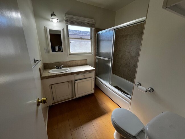 Building Photo - 1 Bedroom 1 Bath Duplex for Rent in Glendora