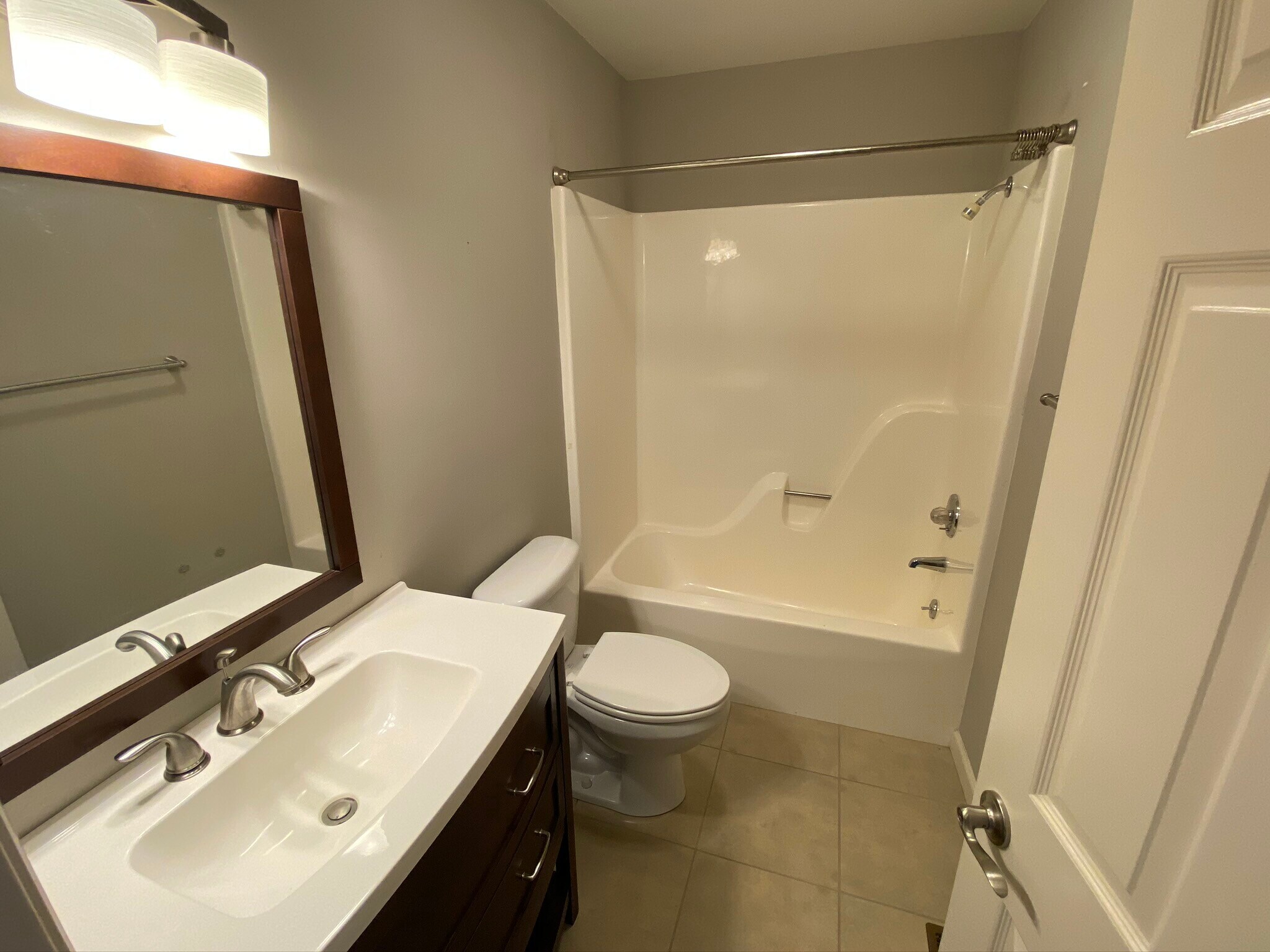 Building Photo - 1627 10th St Pl NW